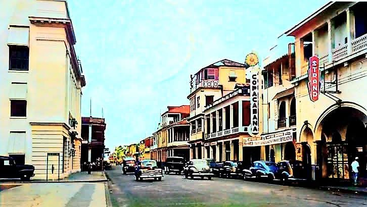 📸 Ciudad de Colón, 1956: La Avenida Bolívar y su evolución urbana